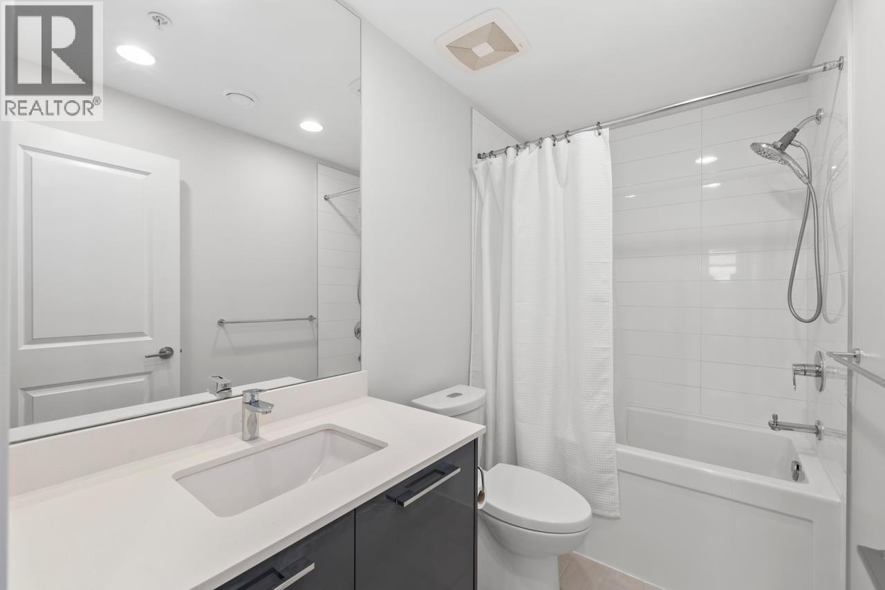 Photo 14 of 402 9500 Tomicki Avenue, Richmond BC