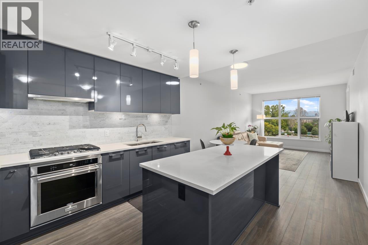 Photo 9 of 402 9500 Tomicki Avenue, Richmond BC