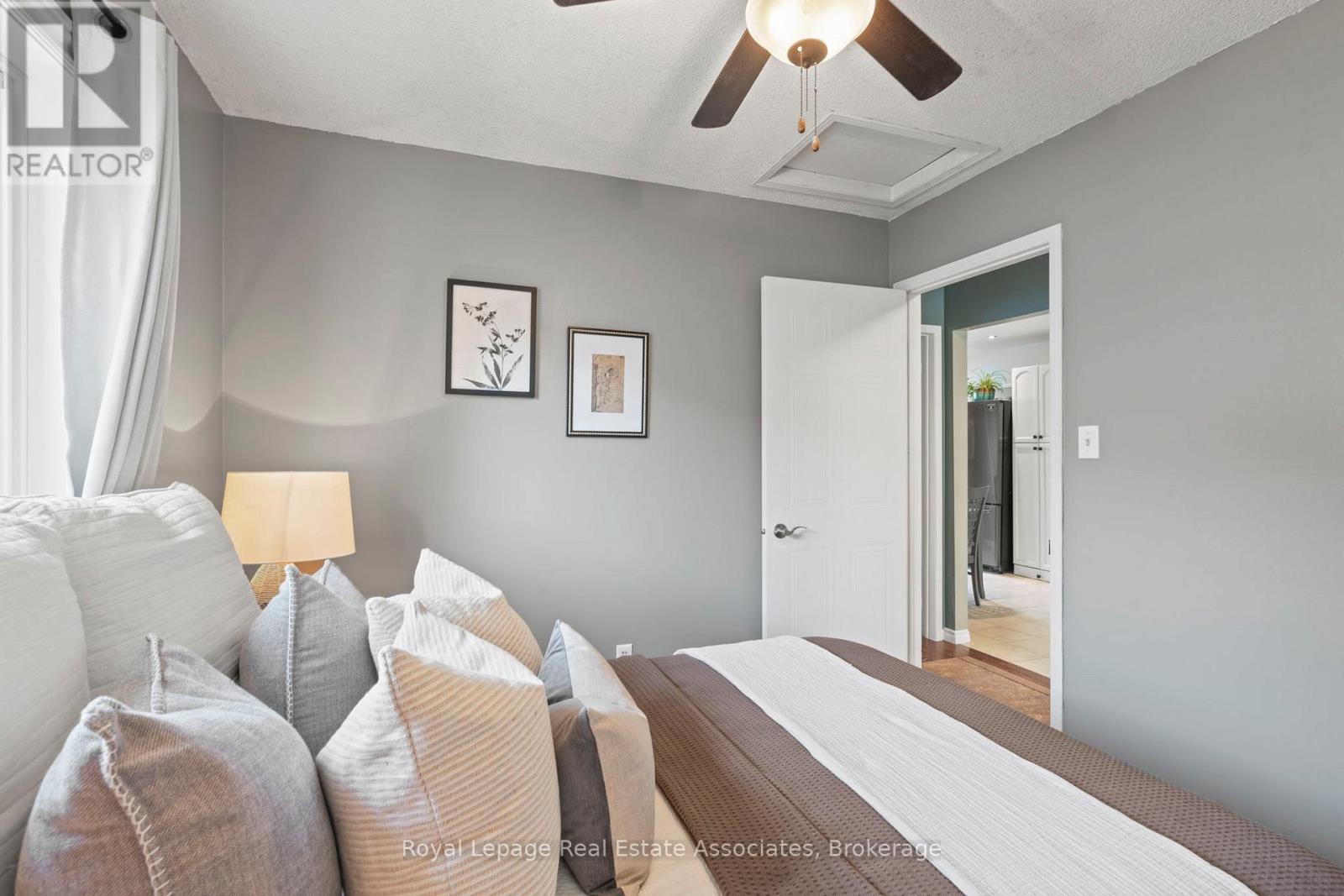 Photo 20 of 35 Willey Drive, Clarington ON