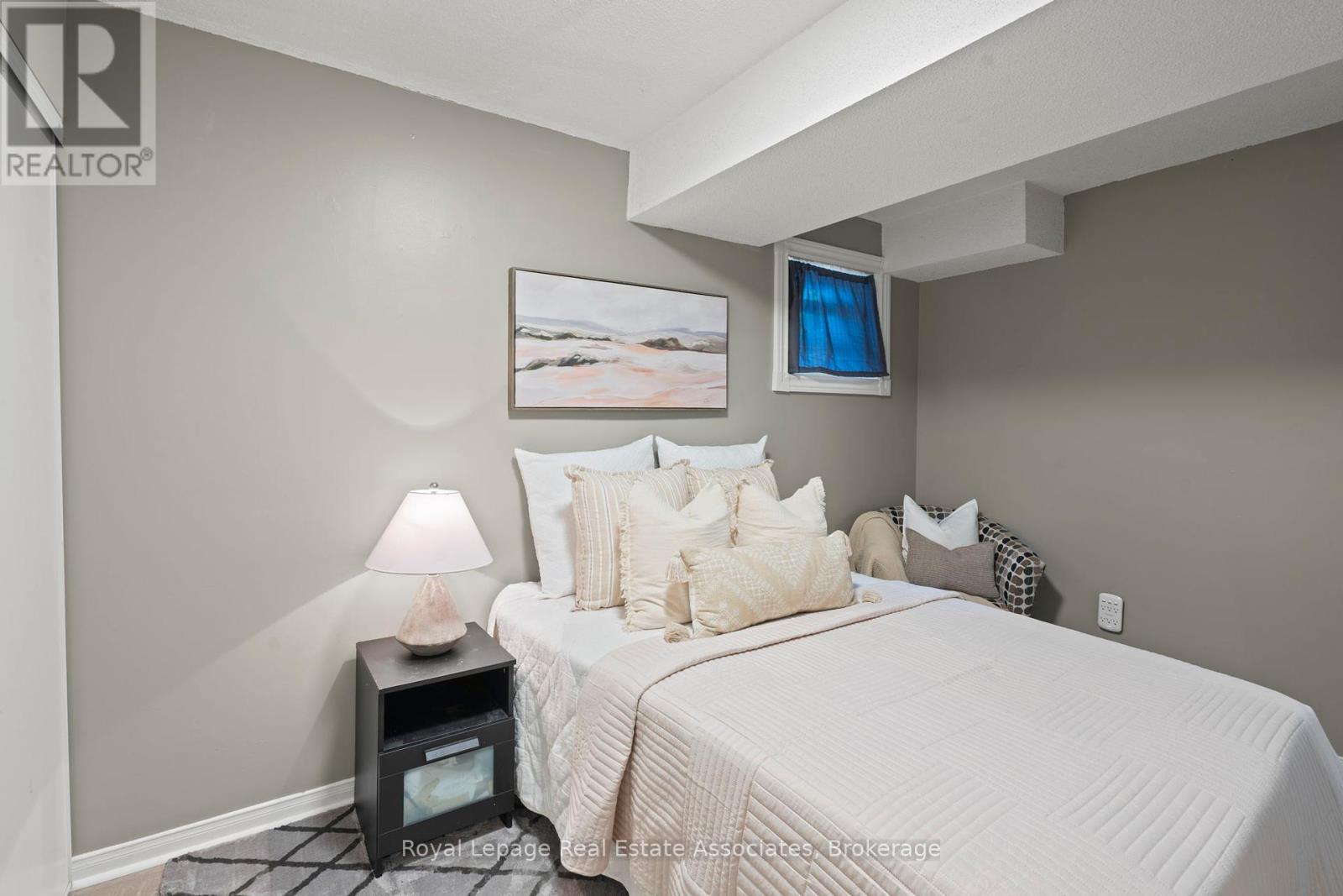 Photo 23 of 35 Willey Drive, Clarington ON