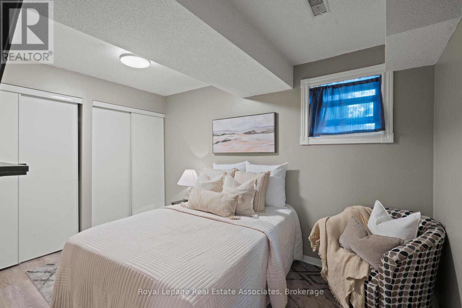 Photo 24 of 35 Willey Drive, Clarington ON
