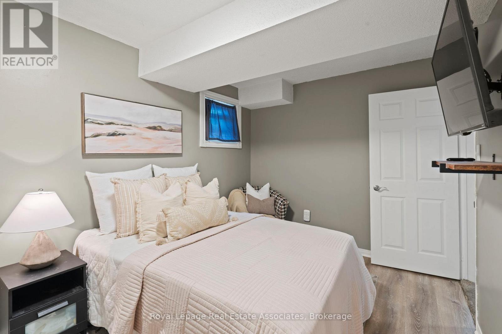 Photo 26 of 35 Willey Drive, Clarington ON