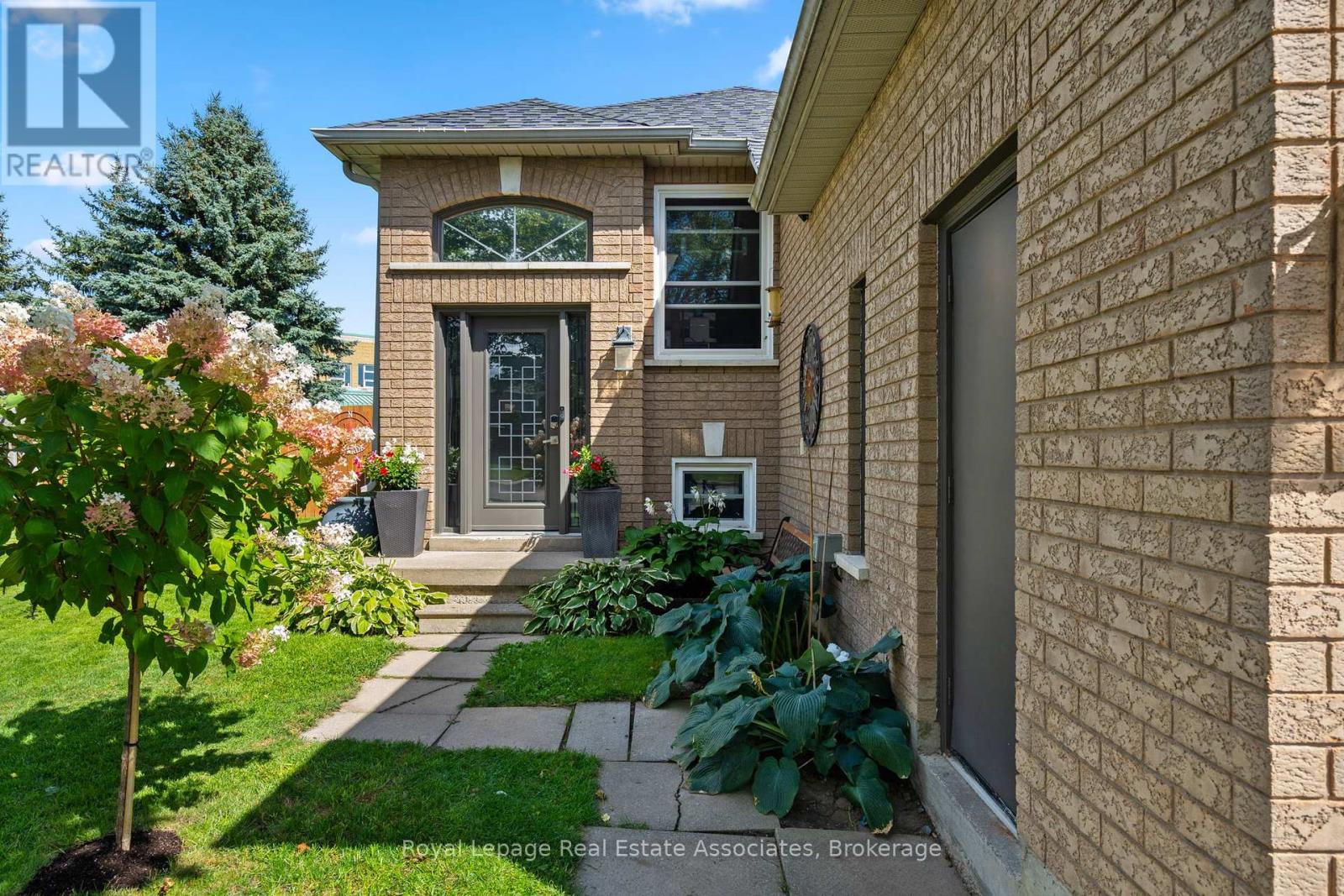 Photo 35 of 35 Willey Drive, Clarington ON