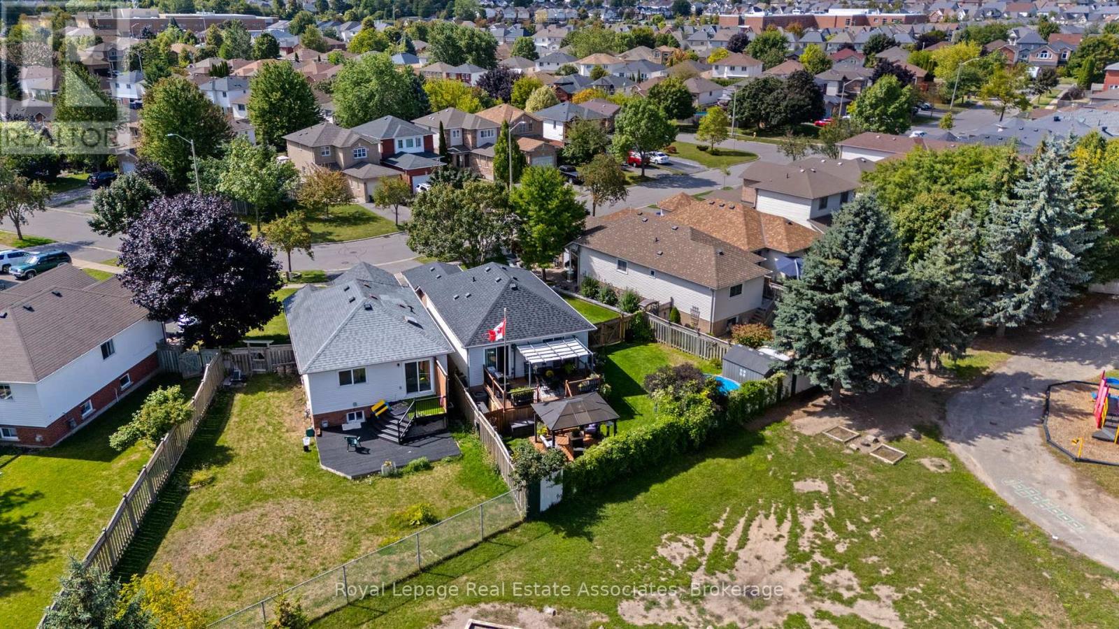 Photo 48 of 35 Willey Drive, Clarington ON