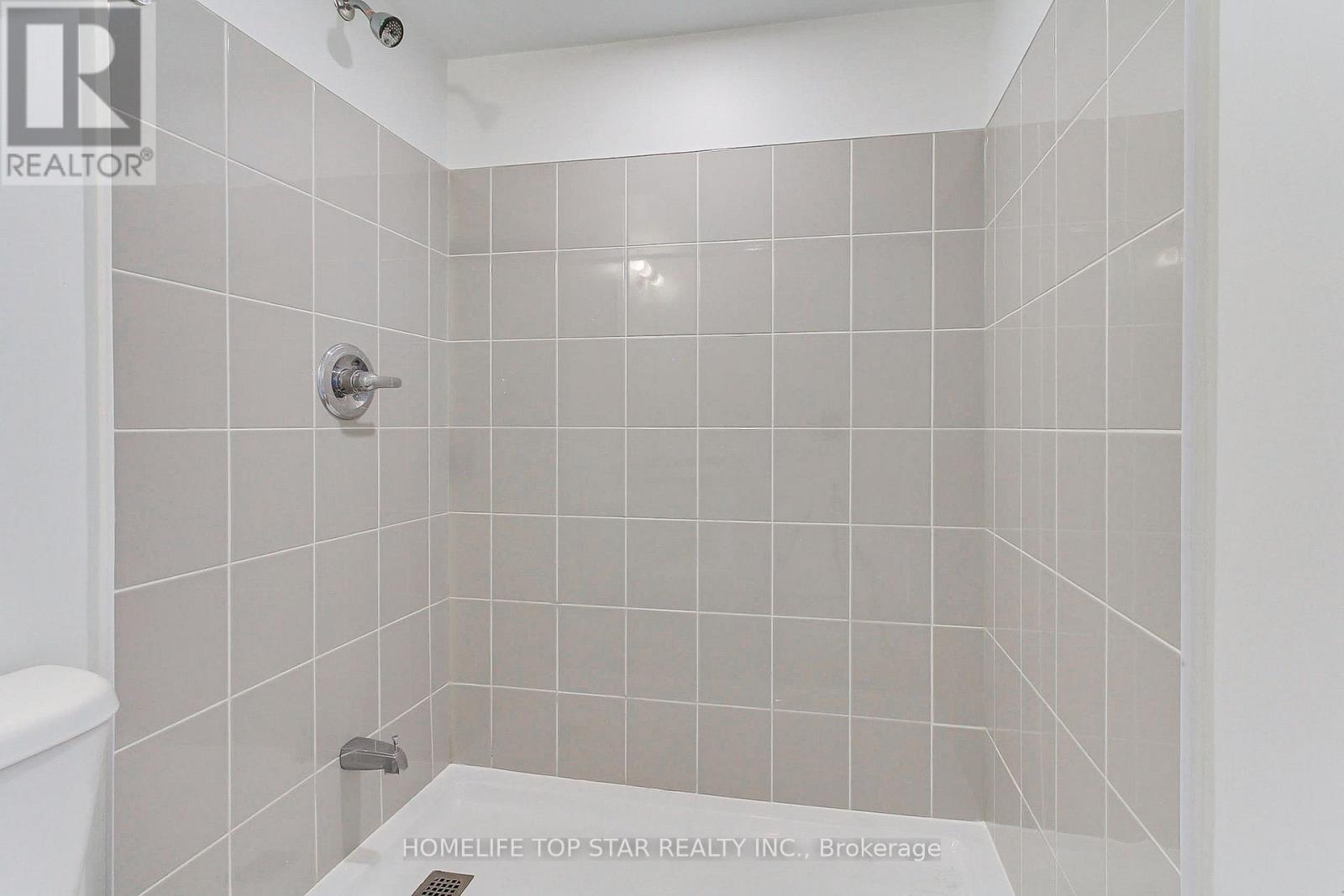 Photo 25 of 815 2635 William Jackson Drive, Pickering ON