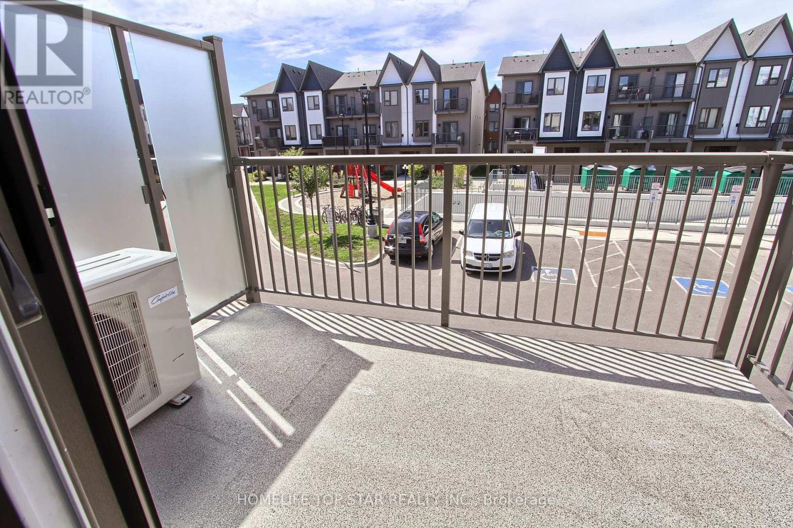 Photo 31 of 815 2635 William Jackson Drive, Pickering ON