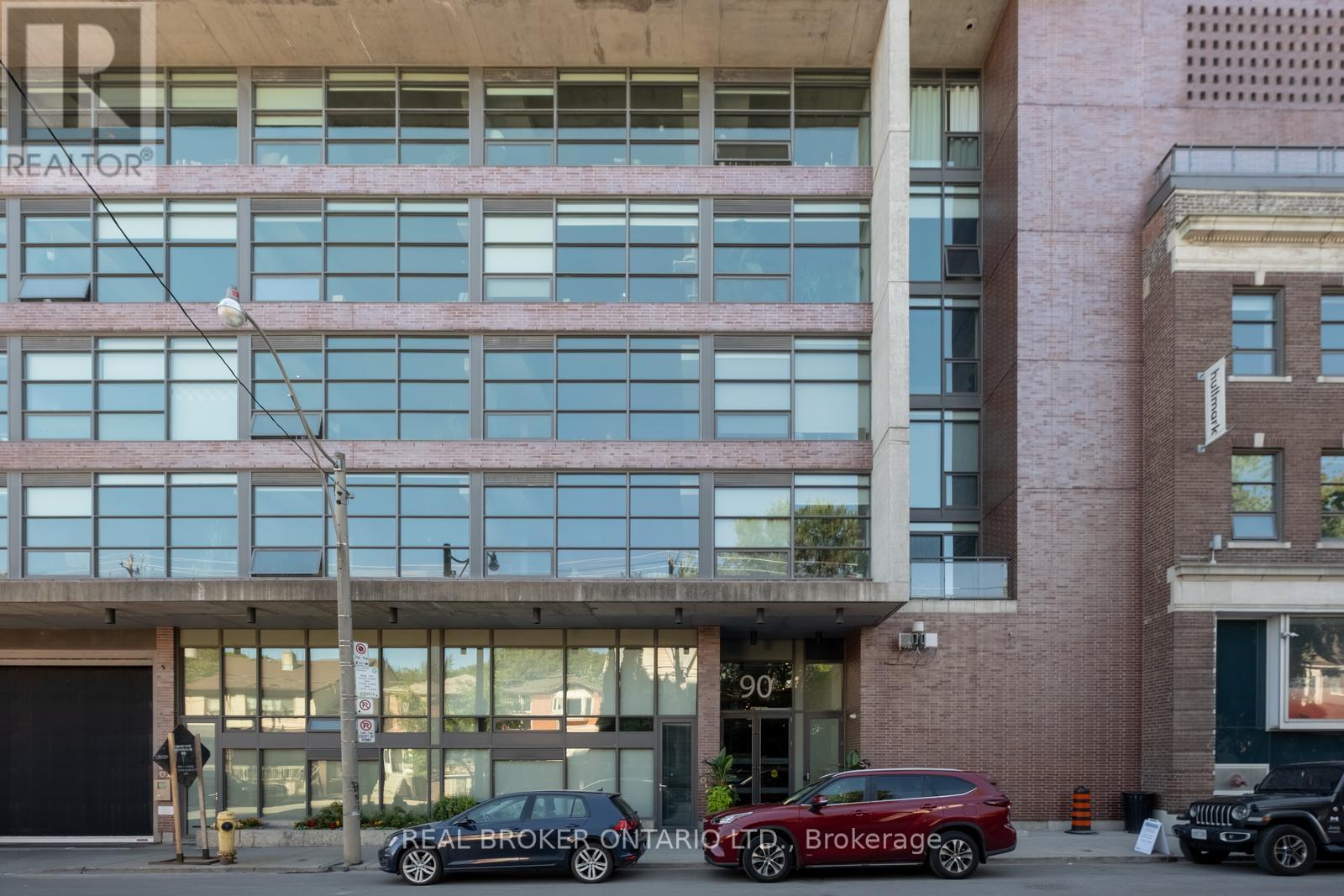 Photo 19 of 202 90 Broadview Avenue, Toronto ON