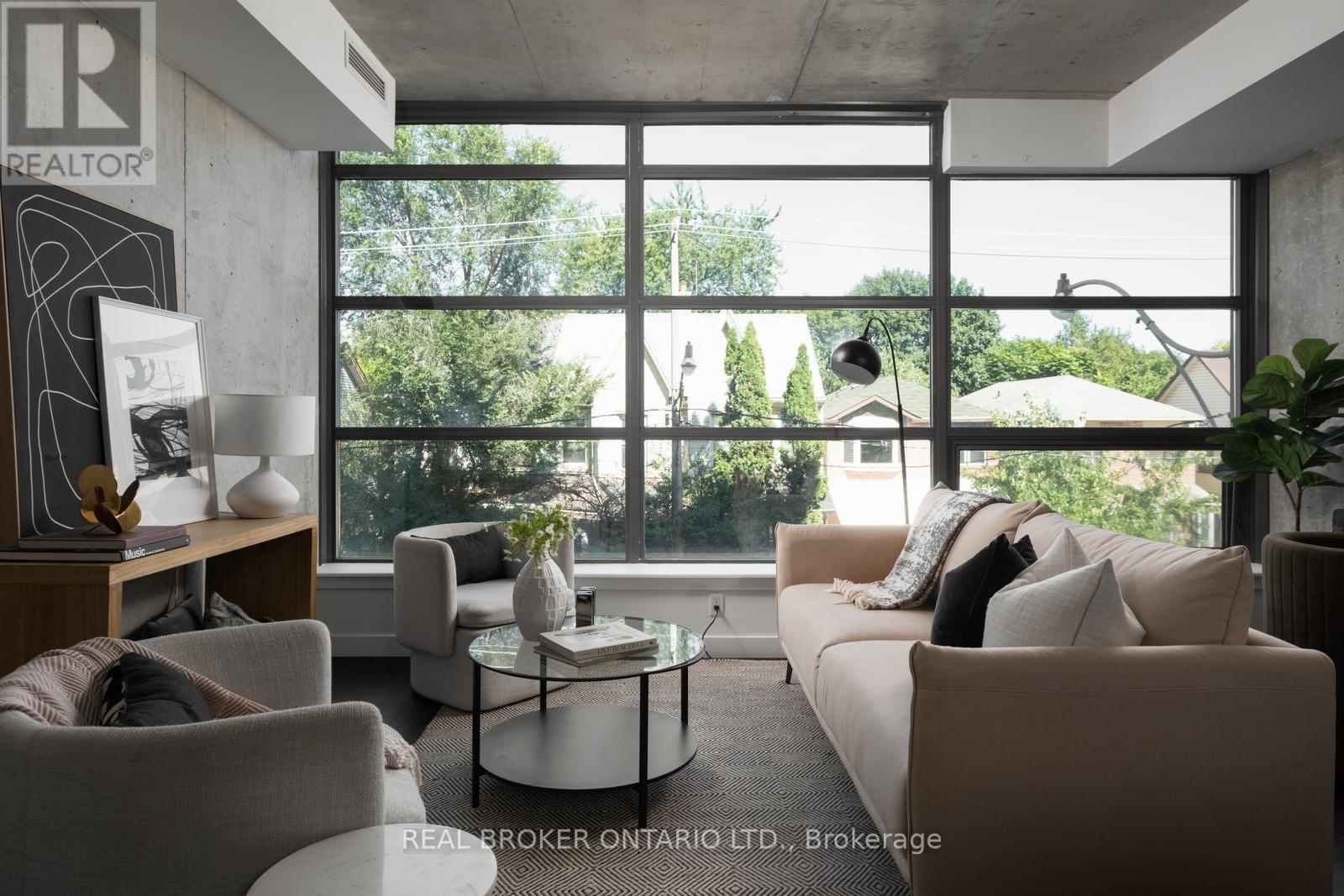 Photo 2 of 202 90 Broadview Avenue, Toronto ON