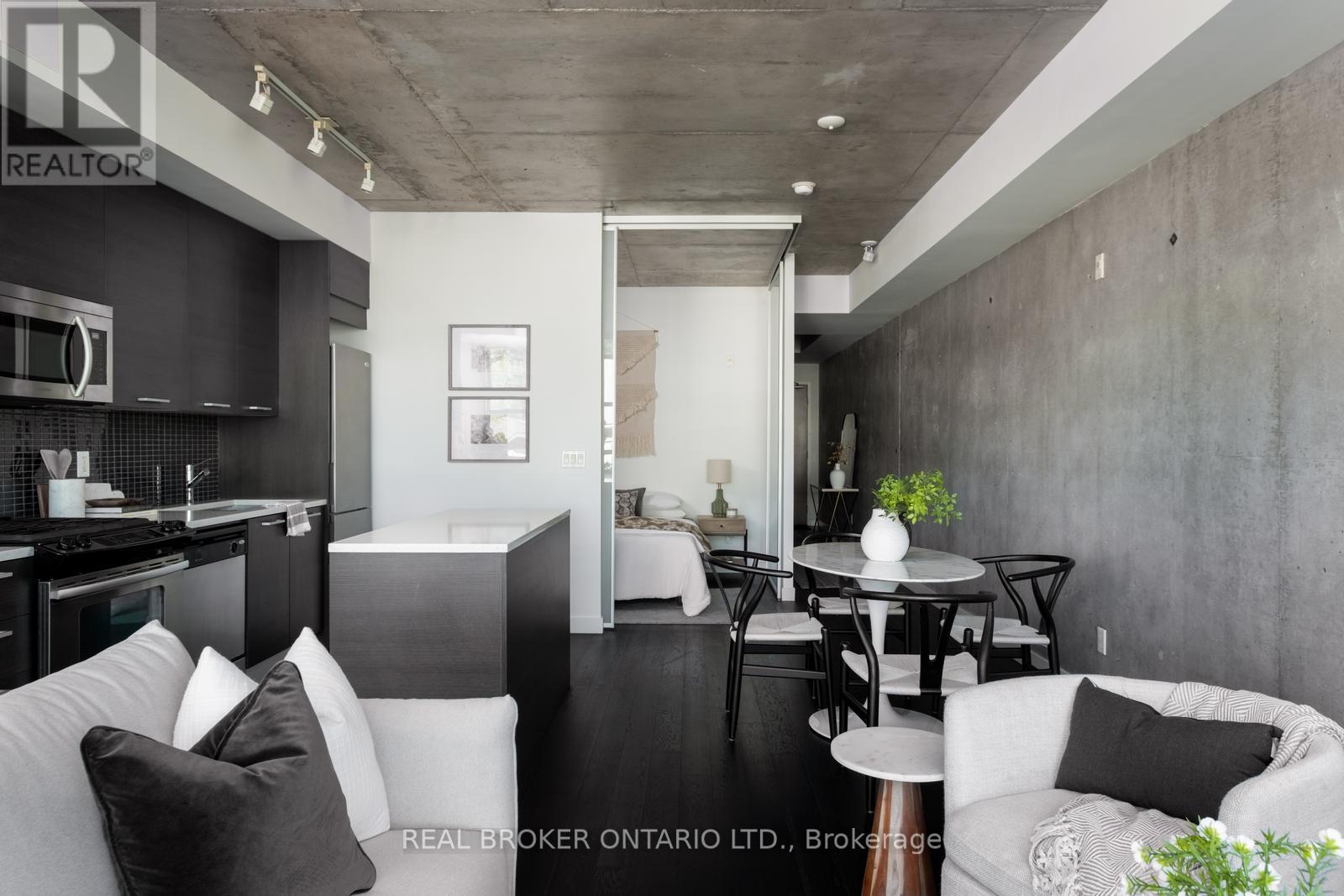 Photo 7 of 202 90 Broadview Avenue, Toronto ON