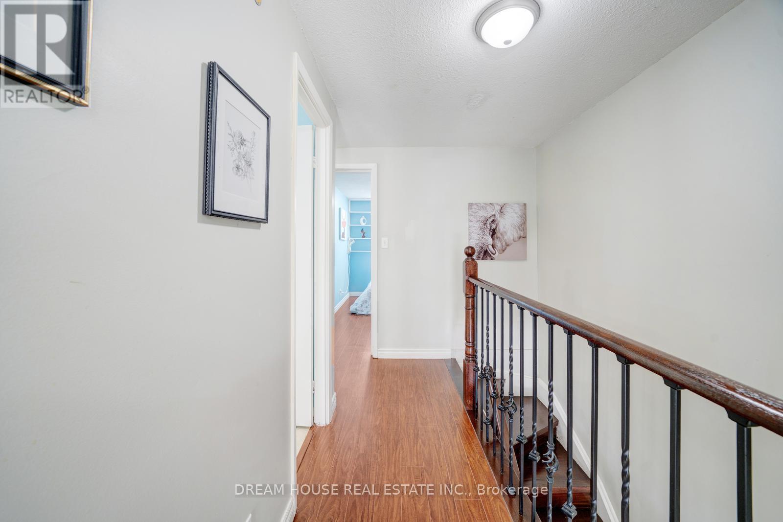 Photo 17 of 106 850 Huntingwood Drive, Toronto ON