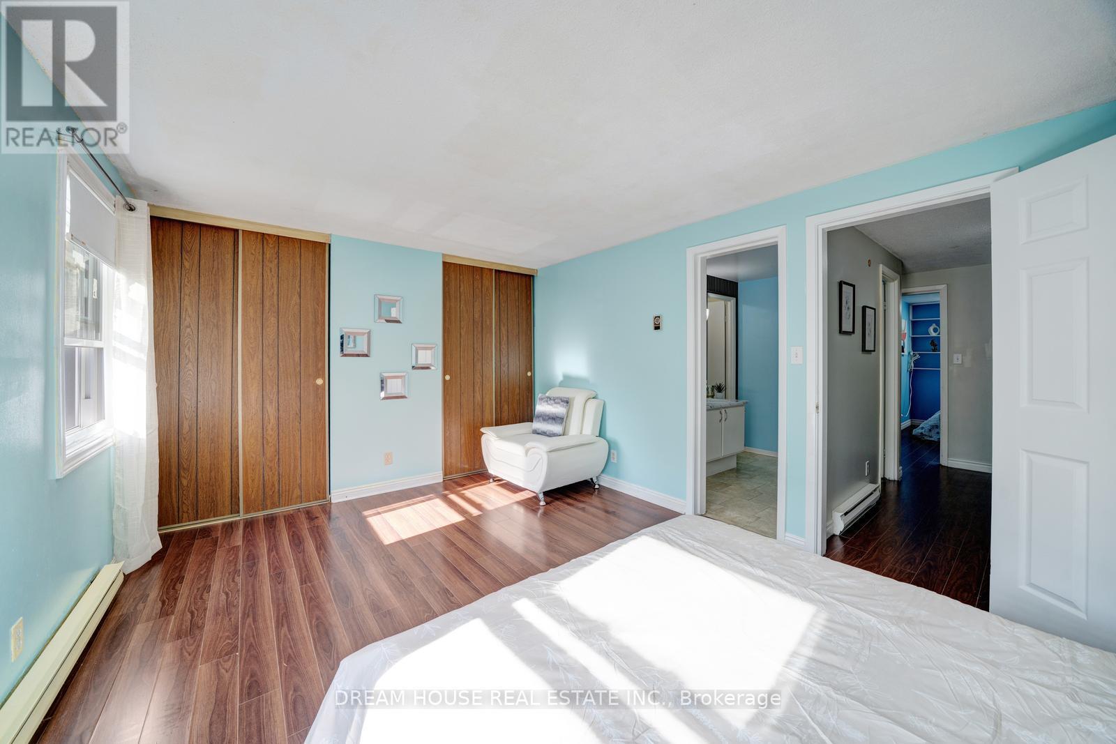 Photo 22 of 106 850 Huntingwood Drive, Toronto ON