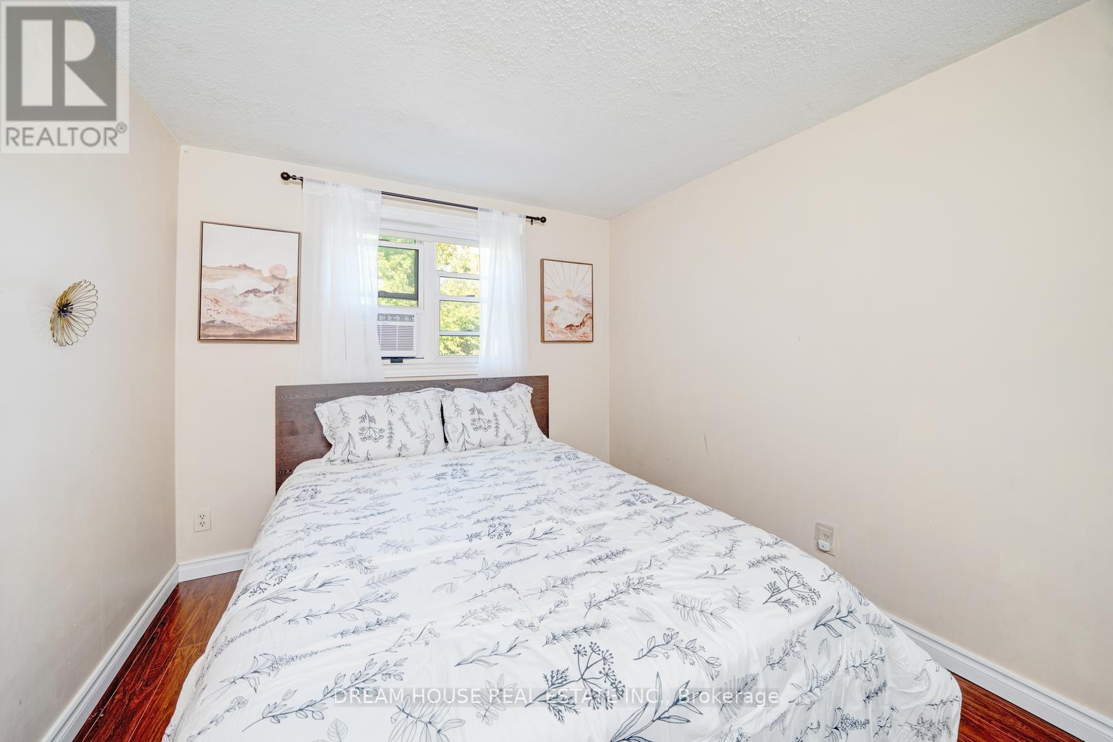Photo 28 of 106 850 Huntingwood Drive, Toronto ON