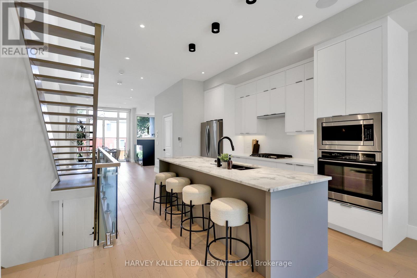 Photo 13 of 167 Sammon Avenue, Toronto ON