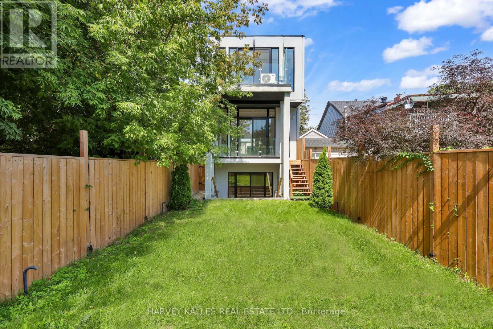 Photo 38 of 167 Sammon Avenue, Toronto ON