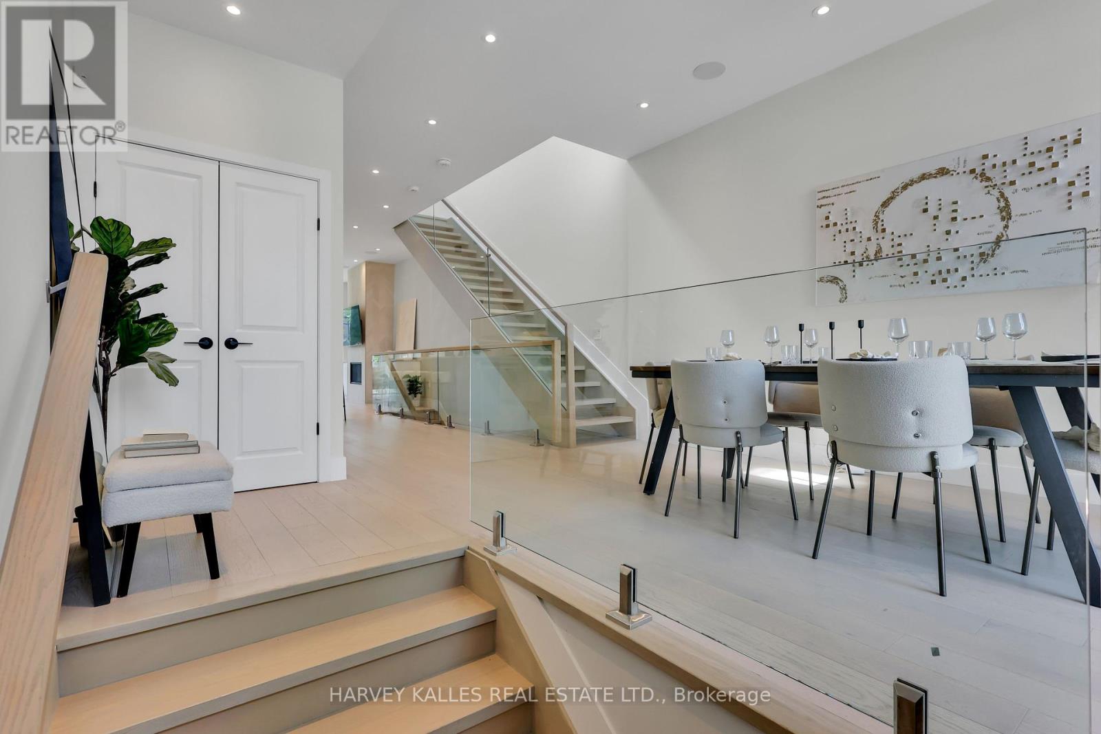 Photo 4 of 167 Sammon Avenue, Toronto ON