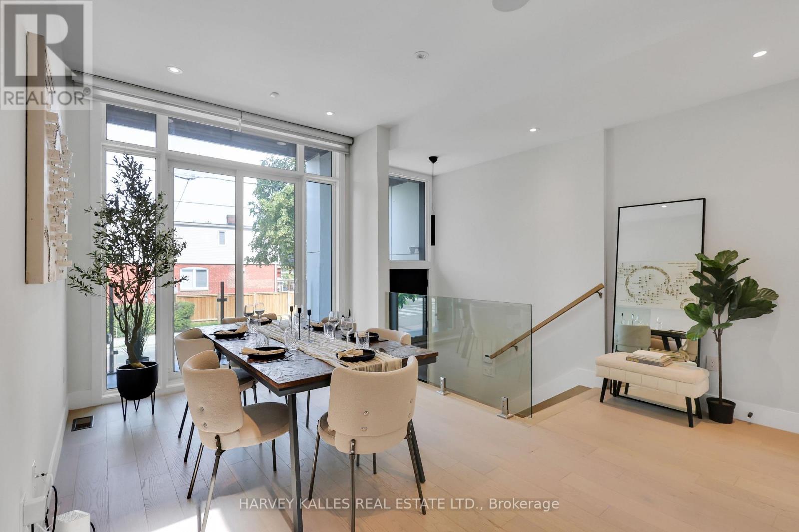 Photo 5 of 167 Sammon Avenue, Toronto ON