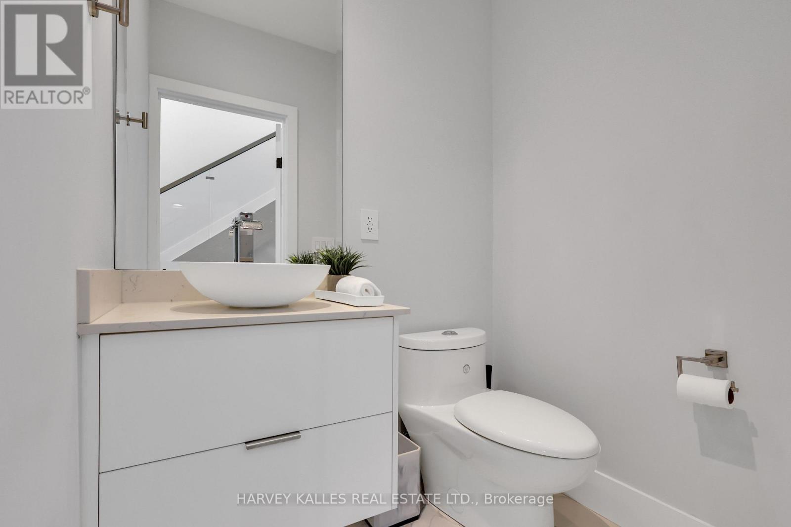 Photo 8 of 167 Sammon Avenue, Toronto ON