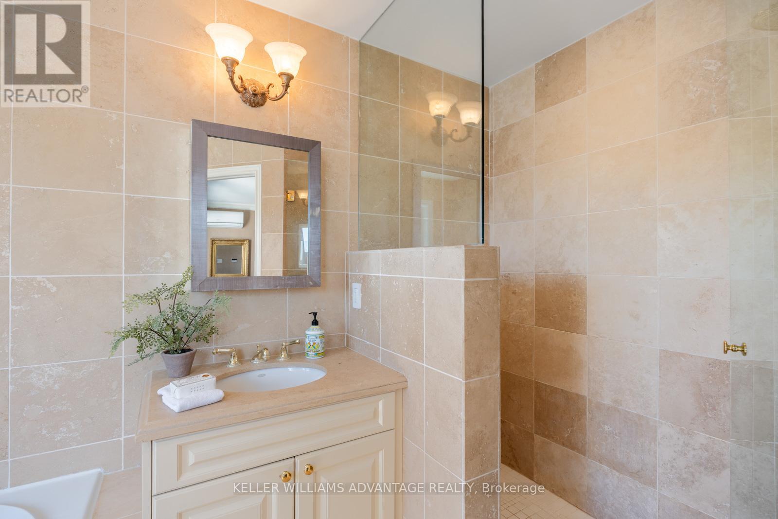 Photo 32 of 44 Joseph Duggan Road, Toronto ON