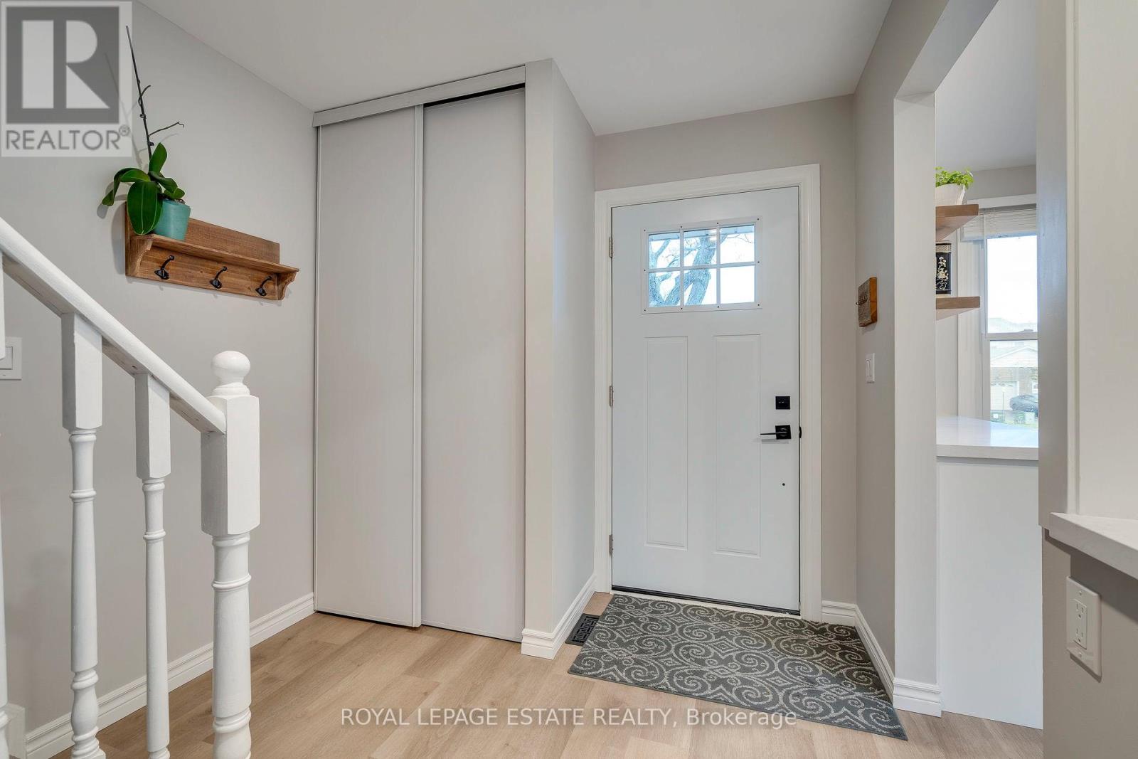 Photo 4 of 1495 Ohara Court, Oshawa ON