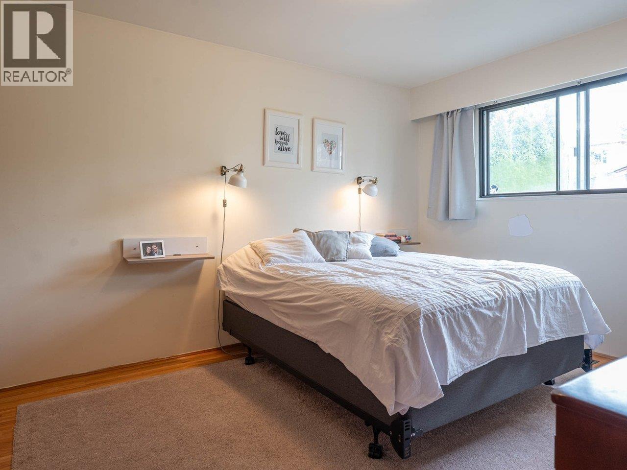 Photo 11 of 4378 W 11 Th Avenue, Vancouver BC