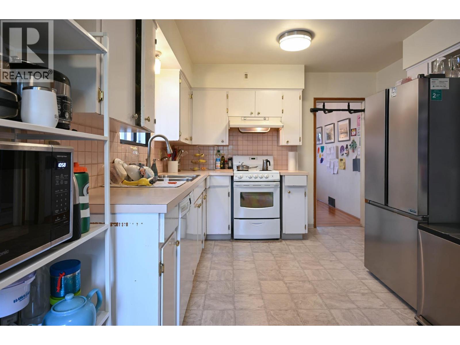 Photo 8 of 4378 W 11 Th Avenue, Vancouver BC