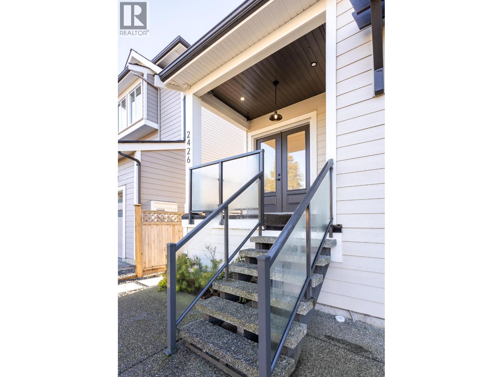 2426 FRISKIE AVENUE, Port Coquitlam