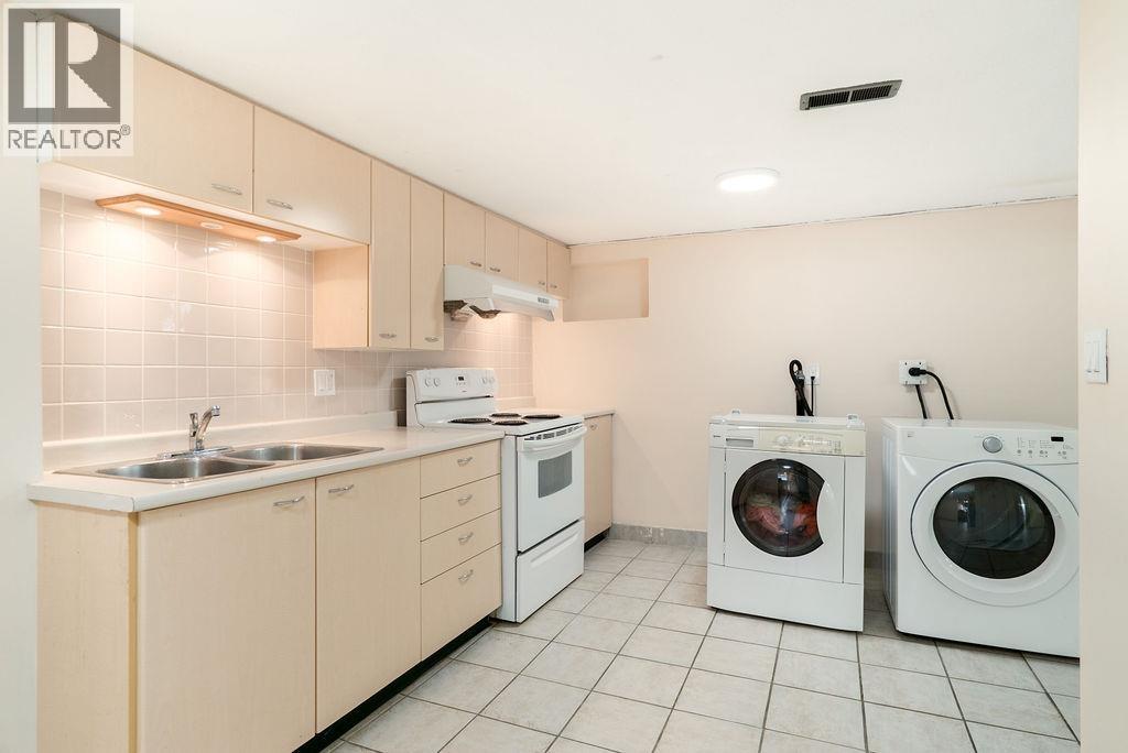 Photo 21 of 2575 E 29th Avenue, Vancouver BC