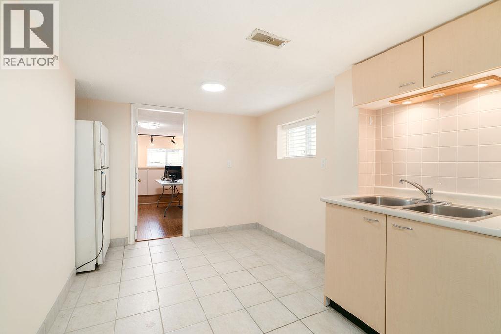 Photo 23 of 2575 E 29th Avenue, Vancouver BC