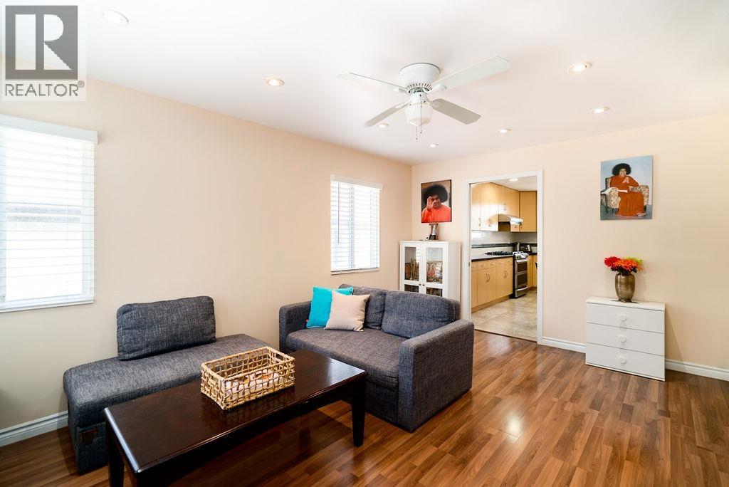 Photo 4 of 2575 E 29th Avenue, Vancouver BC