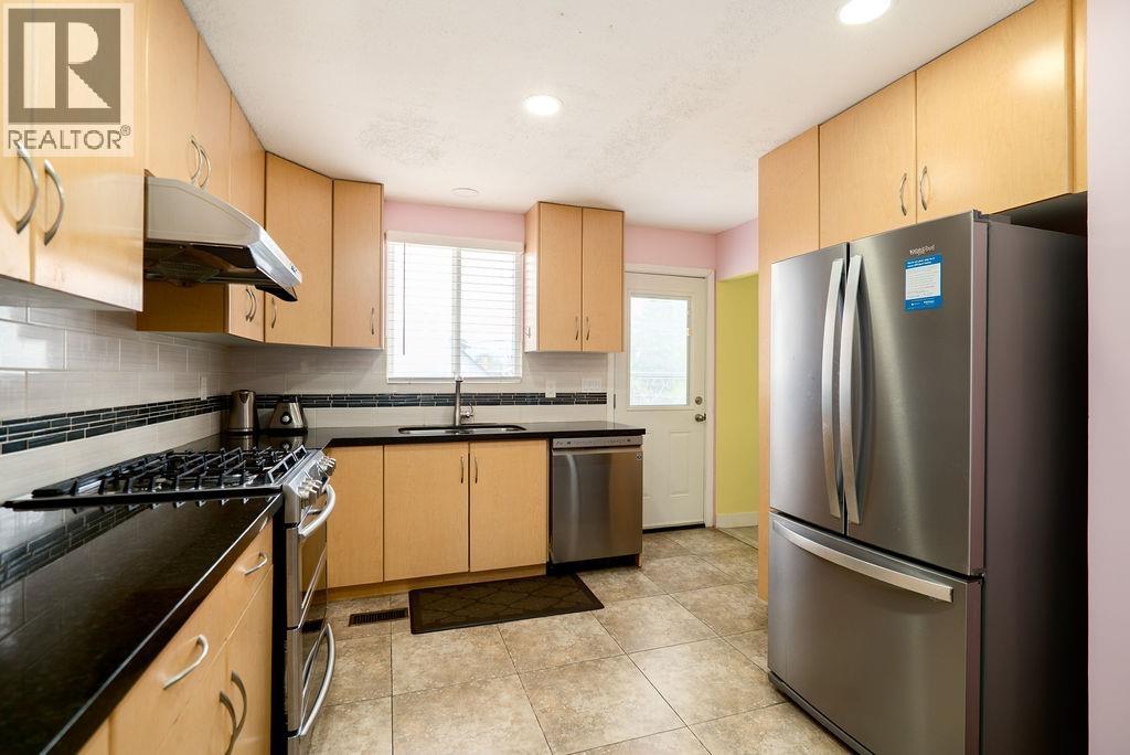 Photo 5 of 2575 E 29th Avenue, Vancouver BC
