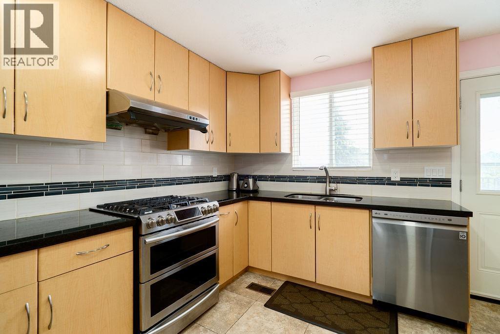 Photo 7 of 2575 E 29th Avenue, Vancouver BC