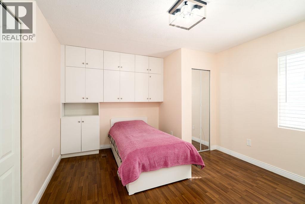 Photo 8 of 2575 E 29th Avenue, Vancouver BC
