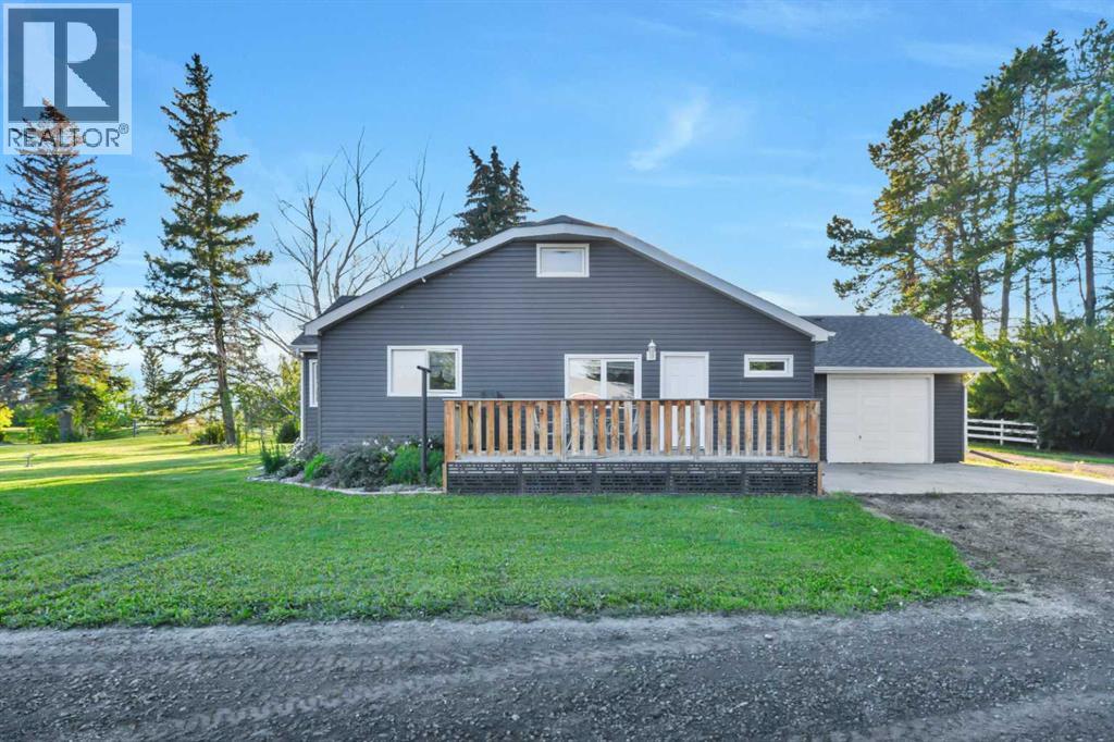 39227 RR 250, Rural Lacombe County