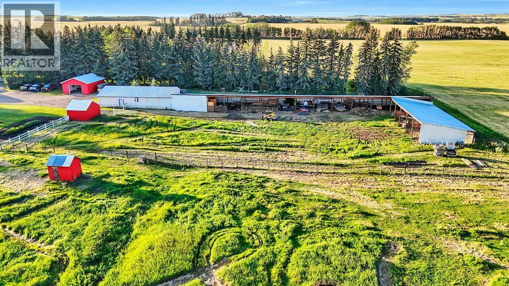 39227 RR 250, Rural Lacombe County