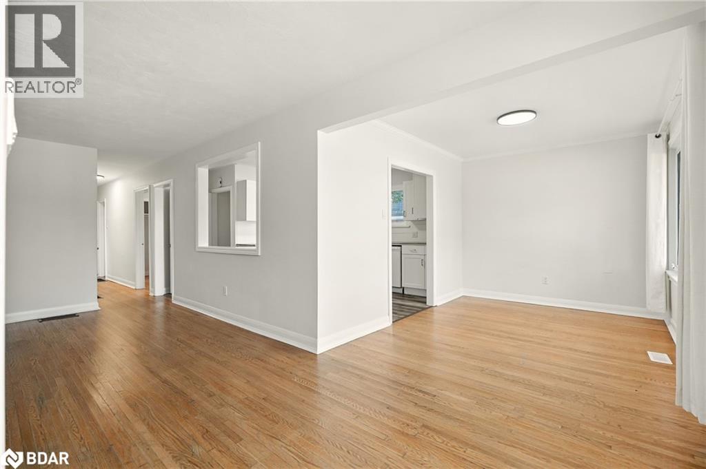 Photo 6 of 263 Scott Street, Midland ON