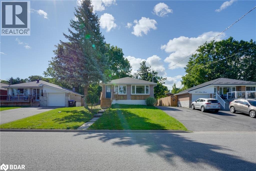 Photo 2 of 263 Scott Street, Midland ON