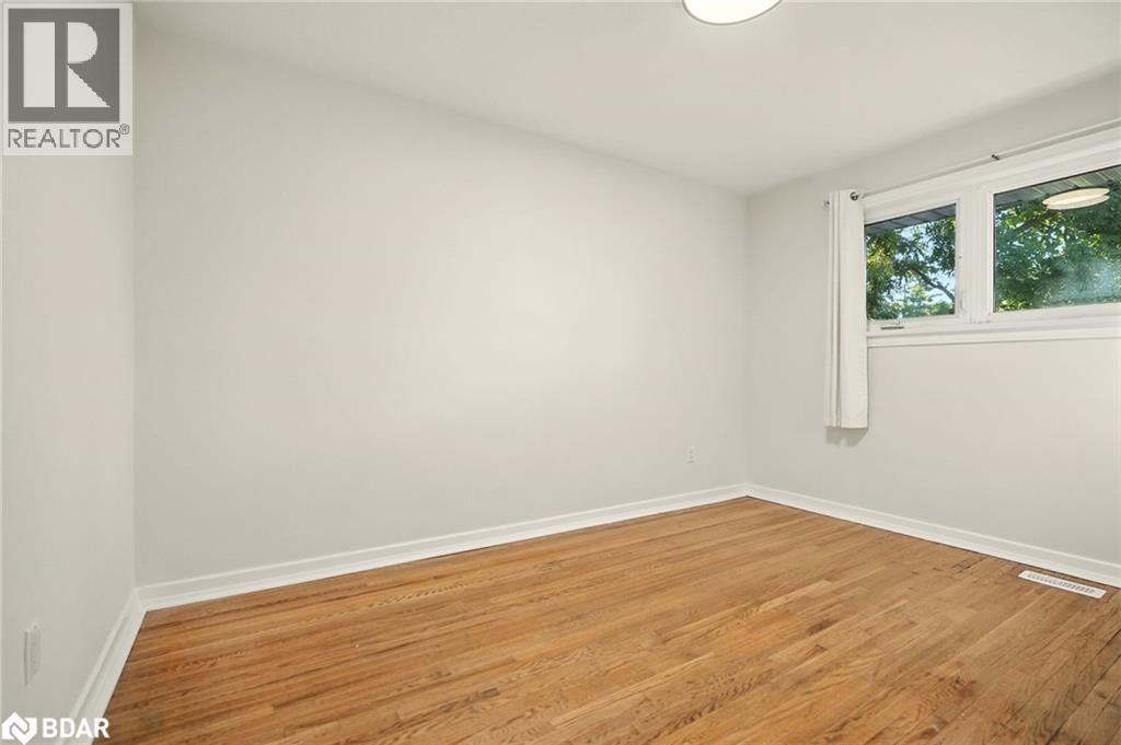 Photo 17 of 263 Scott Street, Midland ON