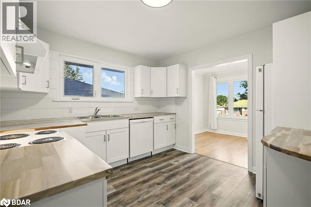 Photo 10 of 263 Scott Street, Midland ON