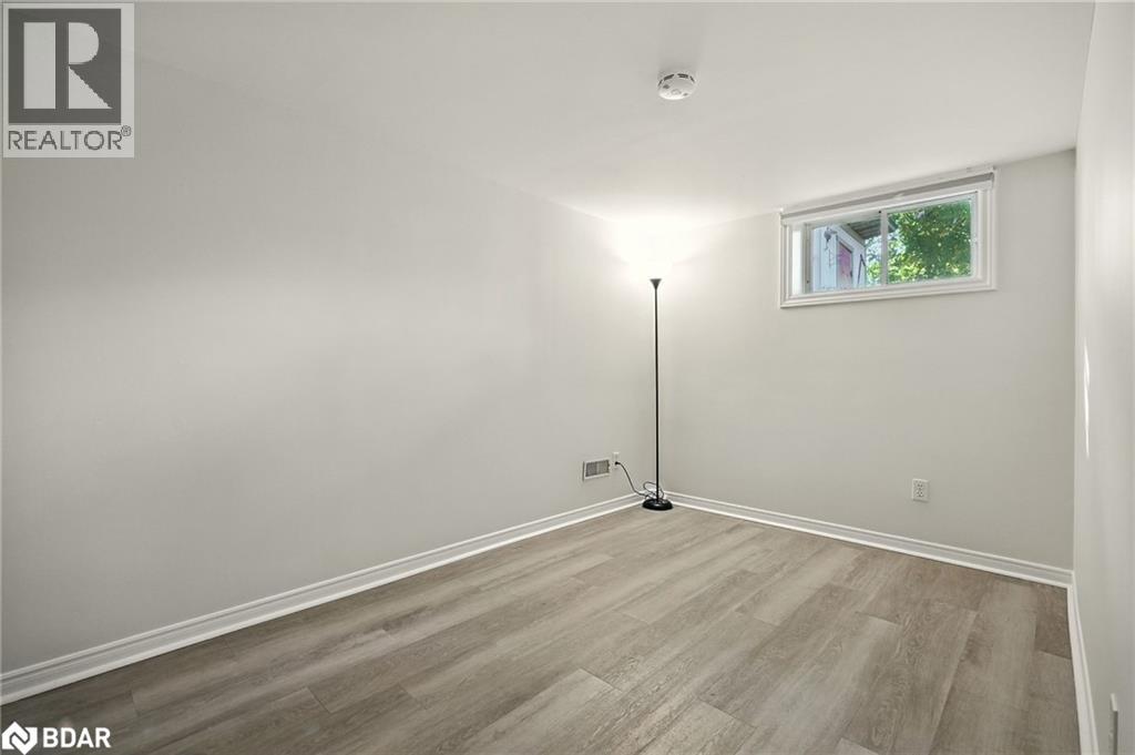 Photo 34 of 263 Scott Street, Midland ON