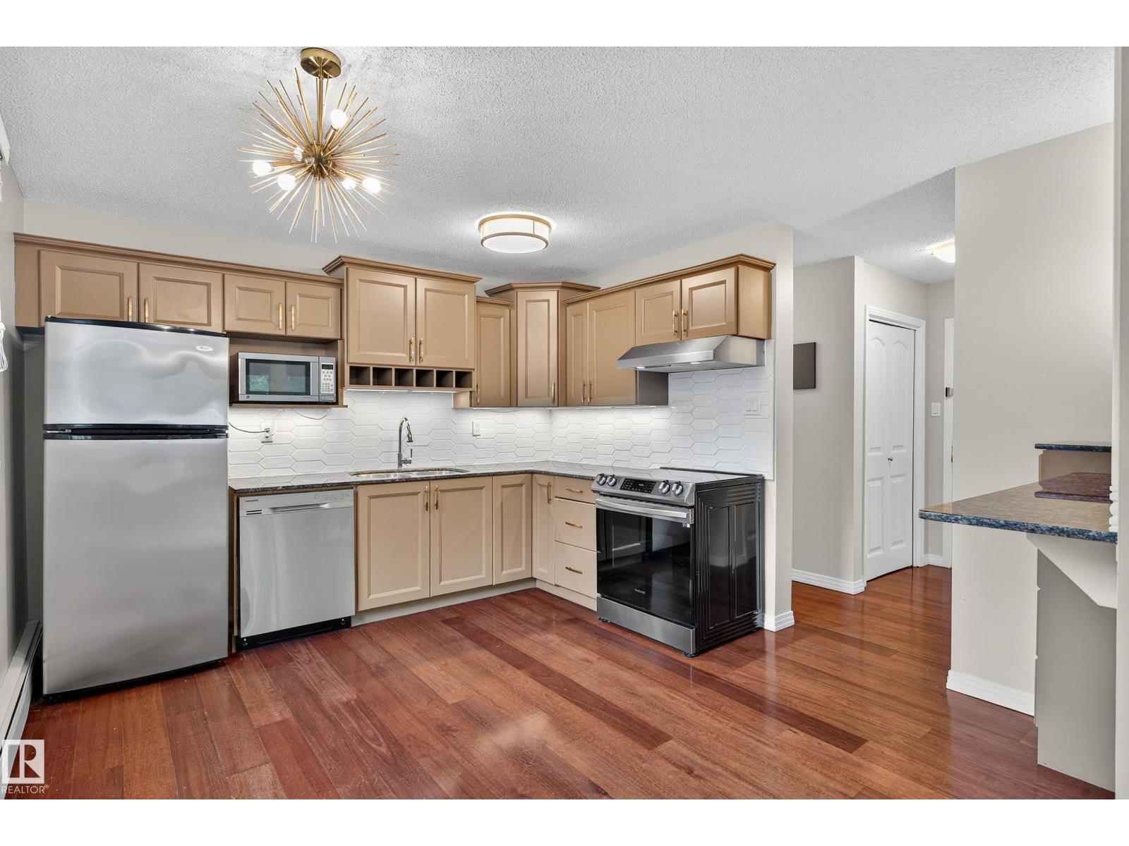 Photo 1 of 202 10746 80 Av Nw, Edmonton AB