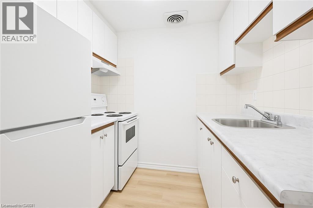 Photo 6 of 1200 Courtland Avenue E Unit 27, Kitchener ON