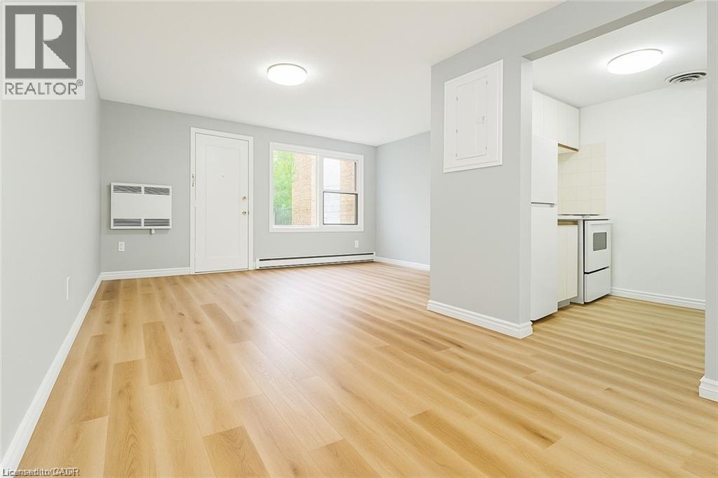 Photo 3 of 1200 Courtland Avenue E Unit 27, Kitchener ON