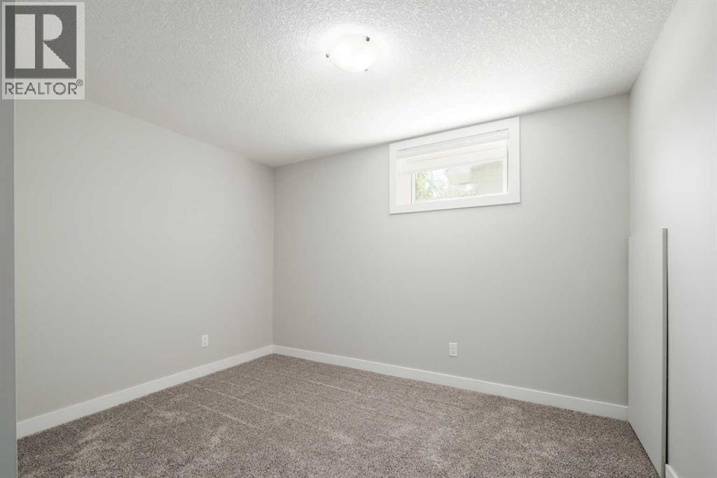 Photo 35 of 11036 7 Street Sw, Calgary AB