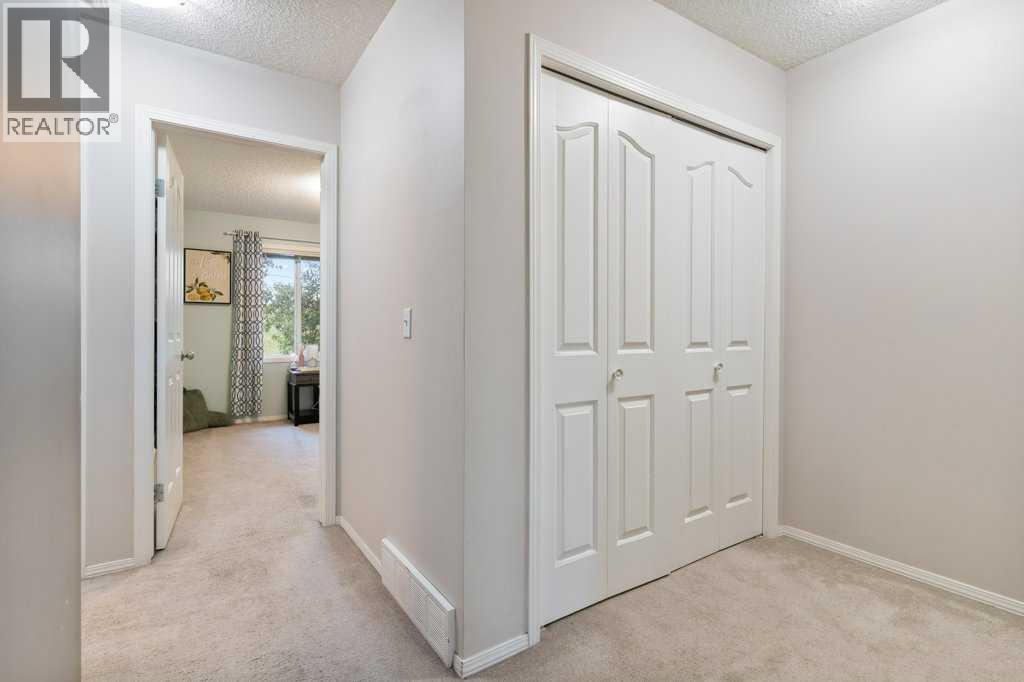 Photo 21 of 78 Citadel Meadow Gardens Nw, Calgary AB