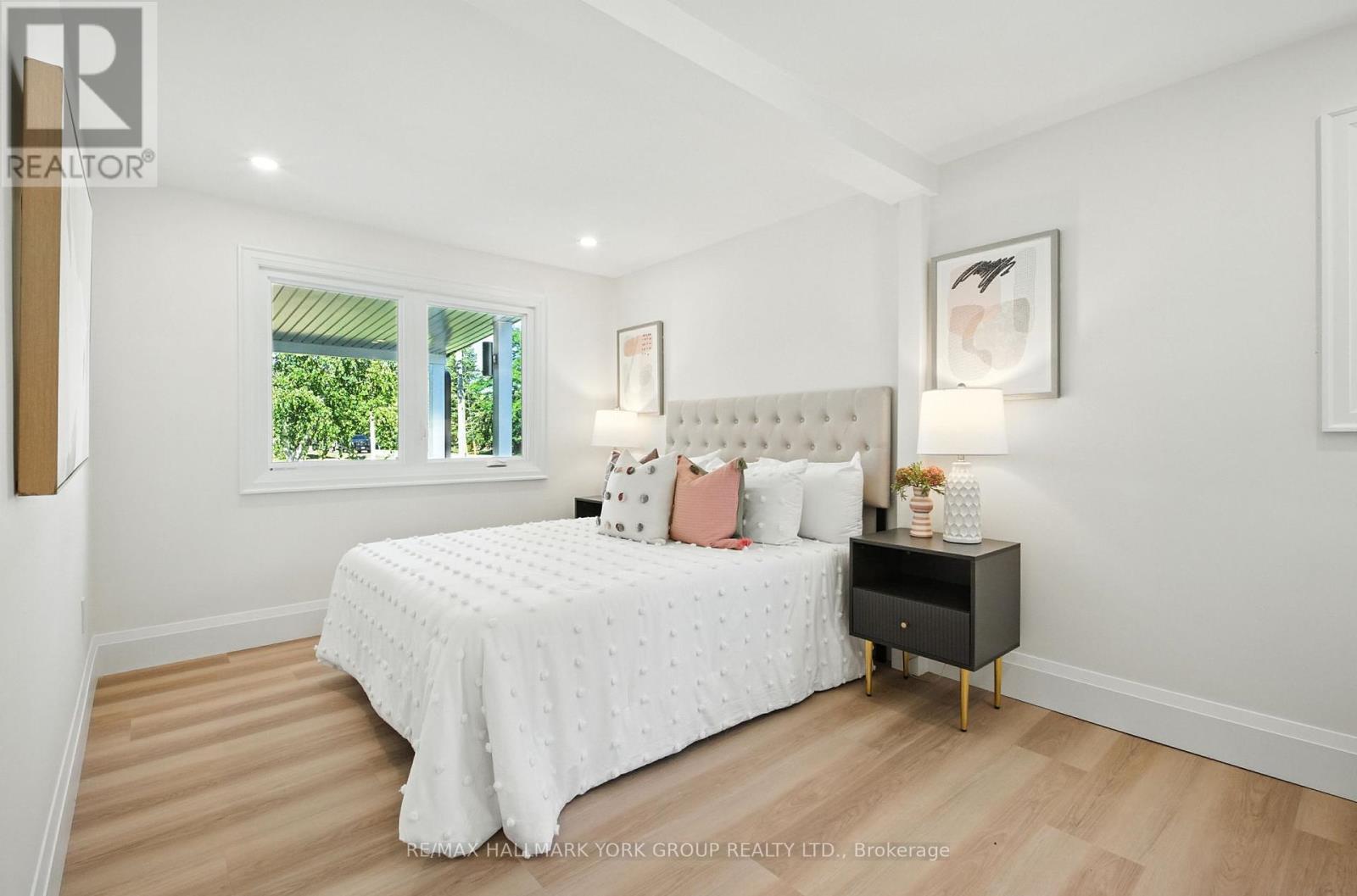Photo 16 of 778 Sheppard Avenue, Georgina ON