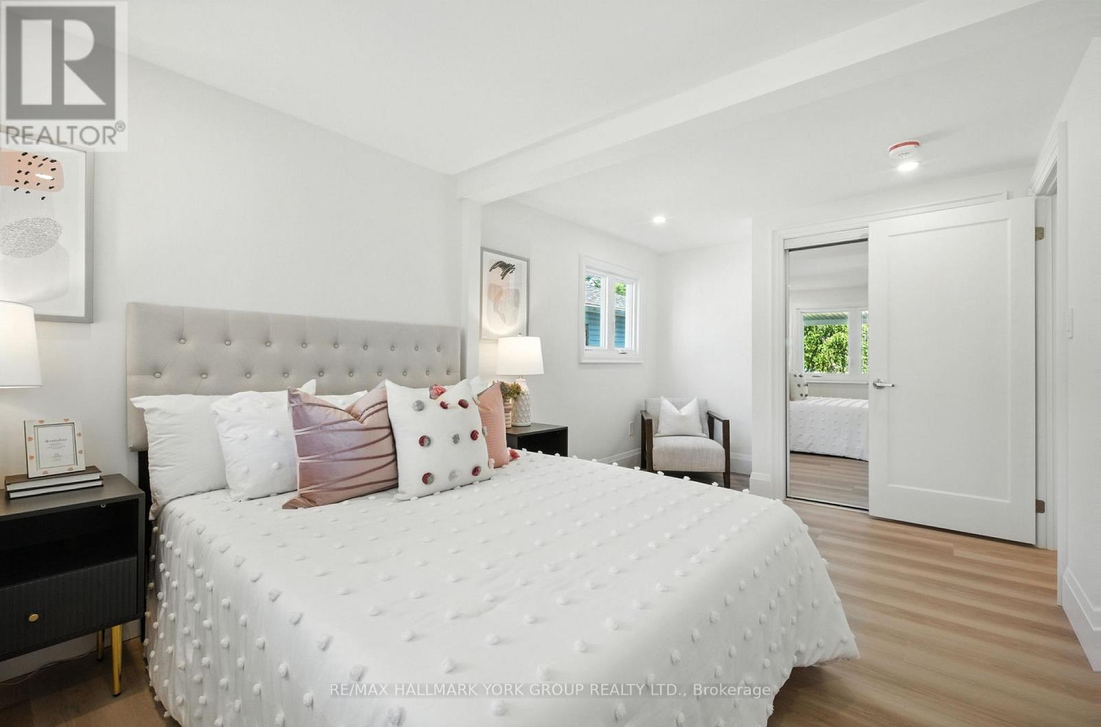 Photo 17 of 778 Sheppard Avenue, Georgina ON