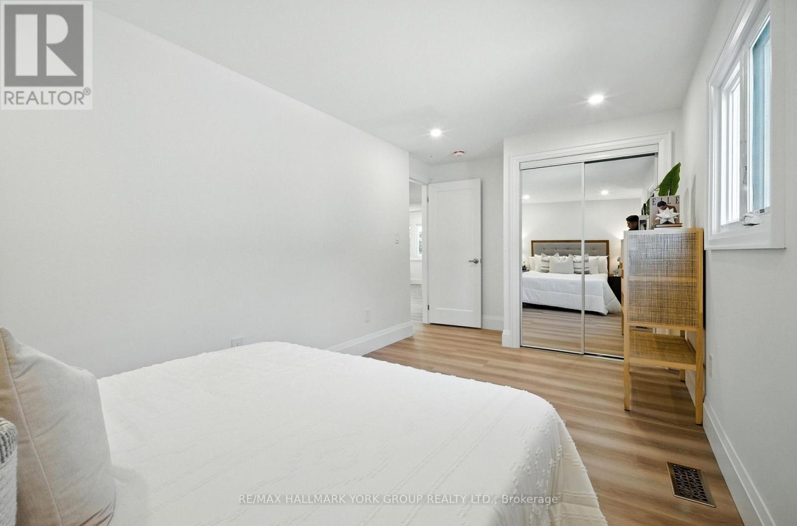Photo 23 of 778 Sheppard Avenue, Georgina ON