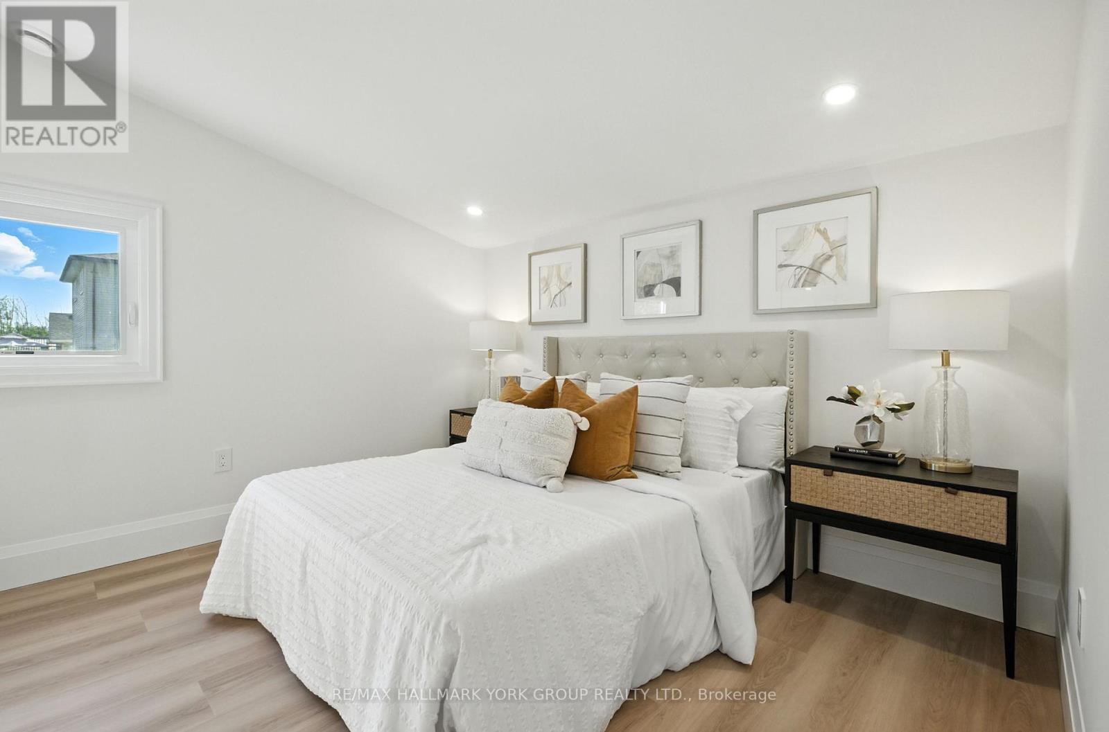 Photo 27 of 778 Sheppard Avenue, Georgina ON
