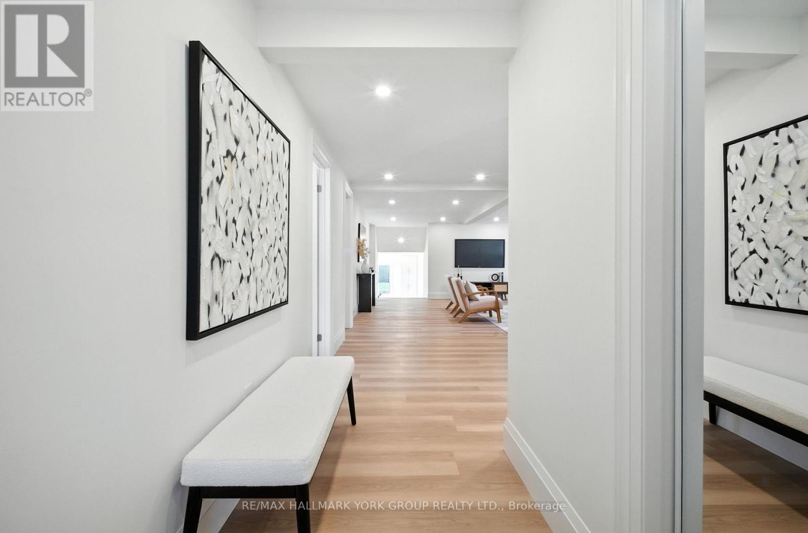 Photo 5 of 778 Sheppard Avenue, Georgina ON