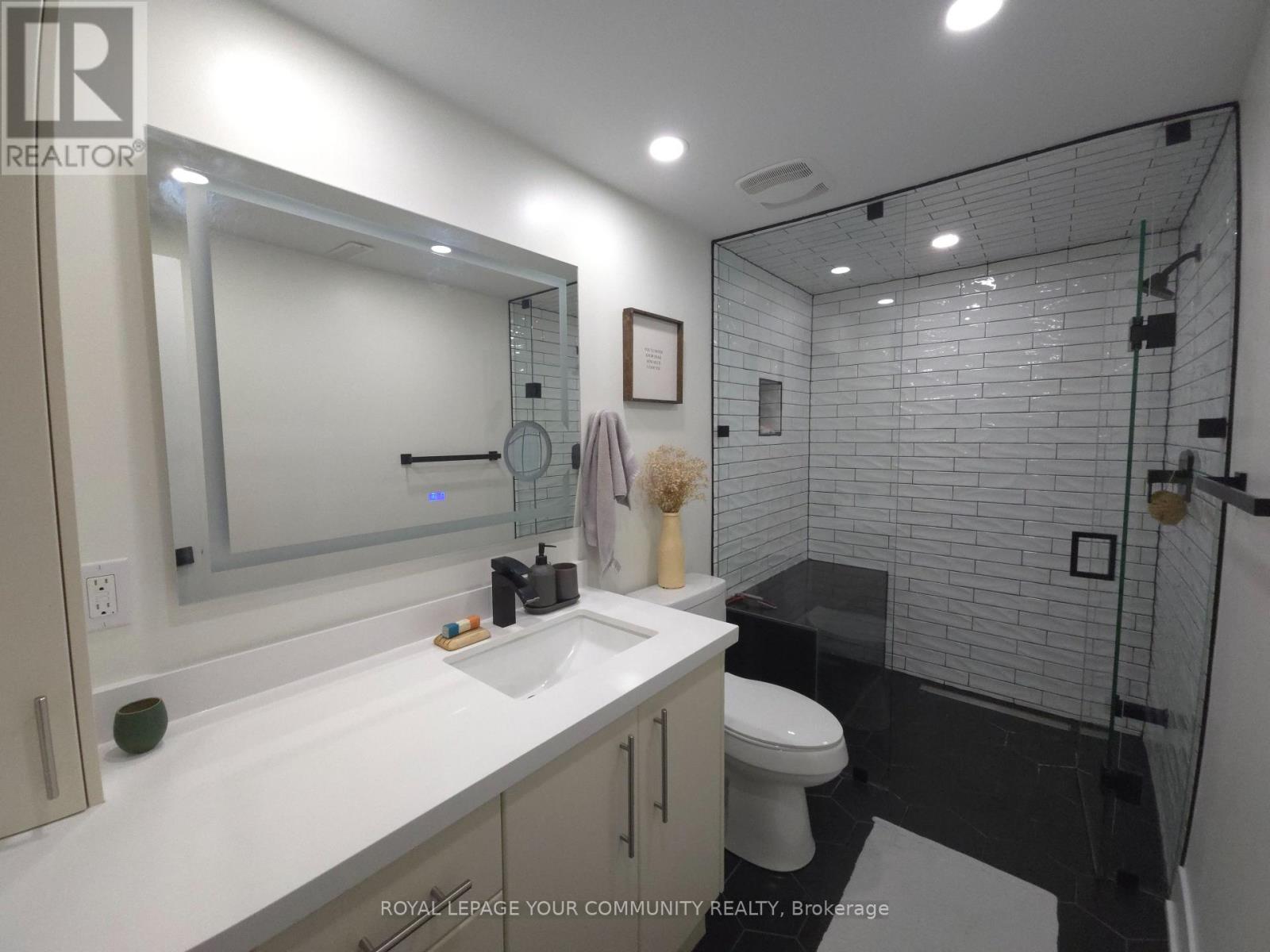 Photo 16 of Bsmt 171 Dolores Crescent, Vaughan ON